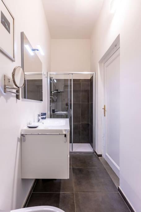 Academia Of Davide Spacious Apartment Флоренция Екстериор снимка
