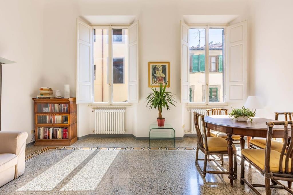 Academia Of Davide Spacious Apartment Флоренция Екстериор снимка