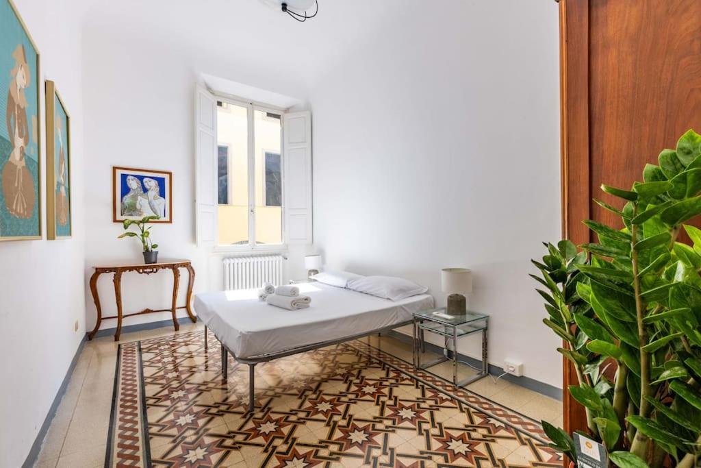 Academia Of Davide Spacious Apartment Флоренция Екстериор снимка
