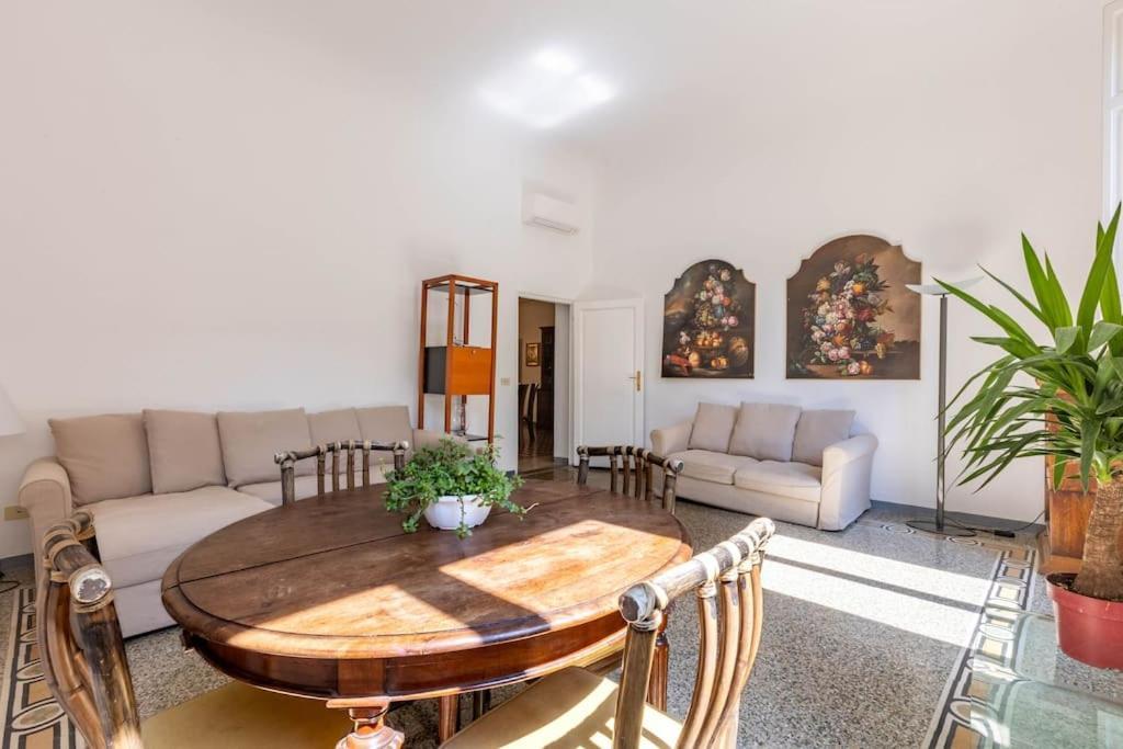 Academia Of Davide Spacious Apartment Флоренция Екстериор снимка