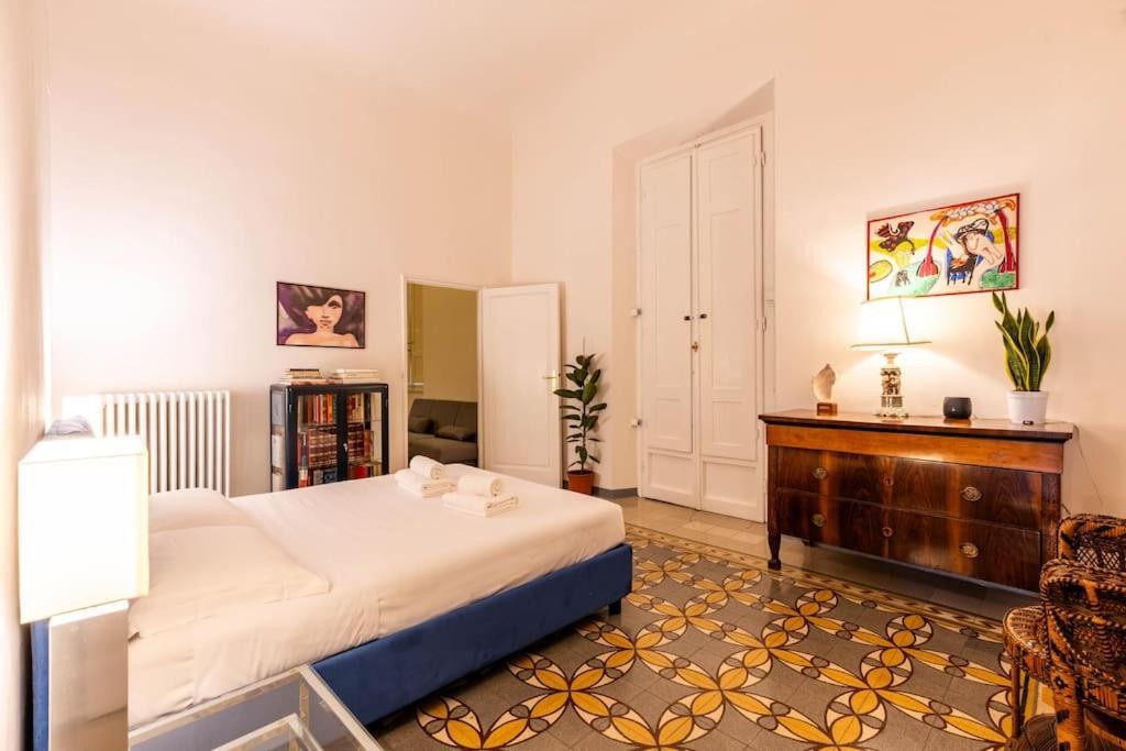 Academia Of Davide Spacious Apartment Флоренция Екстериор снимка